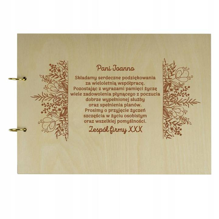 Naturalny album poziomy z personalizowaną okładką - Prezent na odejście z pracy 