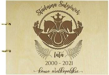 Naturalny album poziomy z personalizowana okładką - Prezent dla Koniarza 