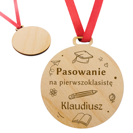 Medal Pasowanie na pierwszoklasistę - Drewniany, personalizacja, wiele wzorów